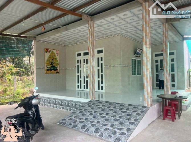 Kinh doanh thua lỗ  bán Gấp căn nhà cấp 4 đang cho thuê Tân Thông Hội Củ Chi, 200m2, 670TR