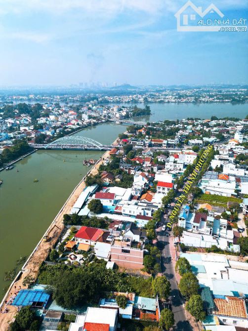 Nhà 2 mặt tiền P. Thống Nhất, mặt sau view sông Đồng Nai. hơn 600m full tc. Giá chỉ 48 tỷ.
