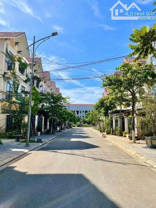 CHO THUÊ NHÀ NGUYÊN CĂN 3 TẦNG (2 MẶT THOÁNG) AN ĐÔNG VILLA, kế bên AEON MALL HUẾ