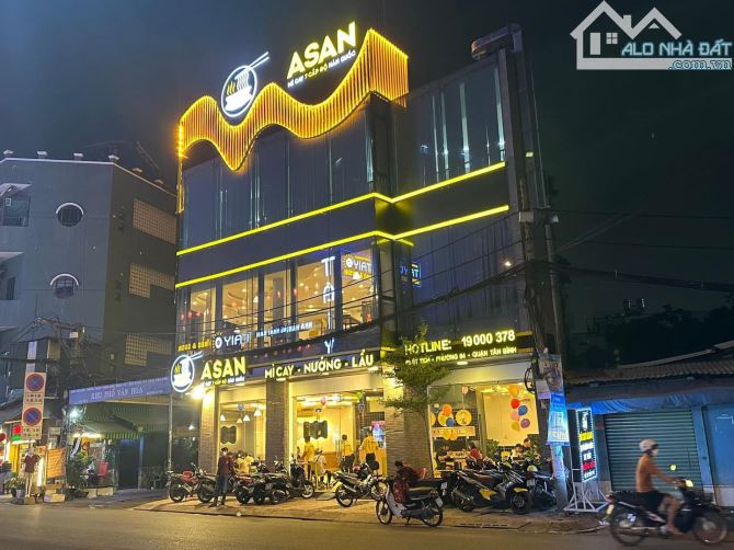 Siêu phẩm MT Phan Văn Trị, Bình Thạnh, 12x18m, 4 Tầng - HĐT: 130 triệu, giá 49.8 tỷ