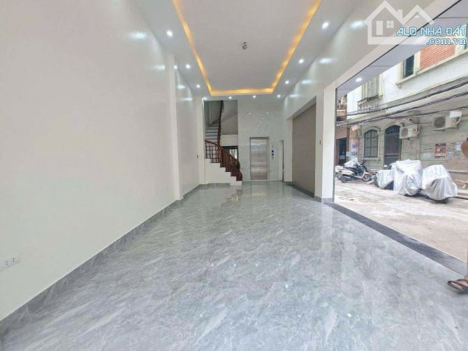 VIP  ĐỐNG ĐA, 1 NHÀ RA PHỐ, GARA Ô TÔ, THANG MÁY, KINH DOANH ĐỈNH  65M2 GIÁ 25,5 TỶ LH