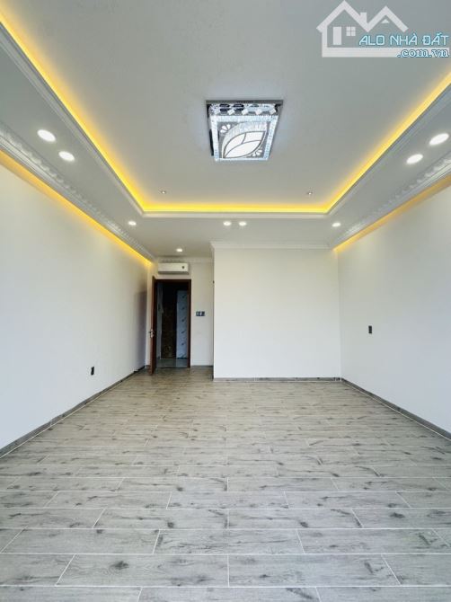 LÊ QUANG ĐỊNH P5 BÌNH THẠNH 68M2 - HẺM XE HƠI VÔ NHÀ - NỘI THẤT CAO CẤP - 6 TẦNG BTCT THAN - 1