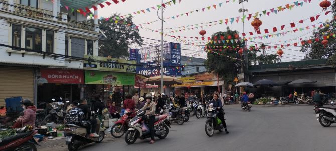 Siêu phẩm Tiên Phương,nhỉnh tỉ,oto tránh - 1