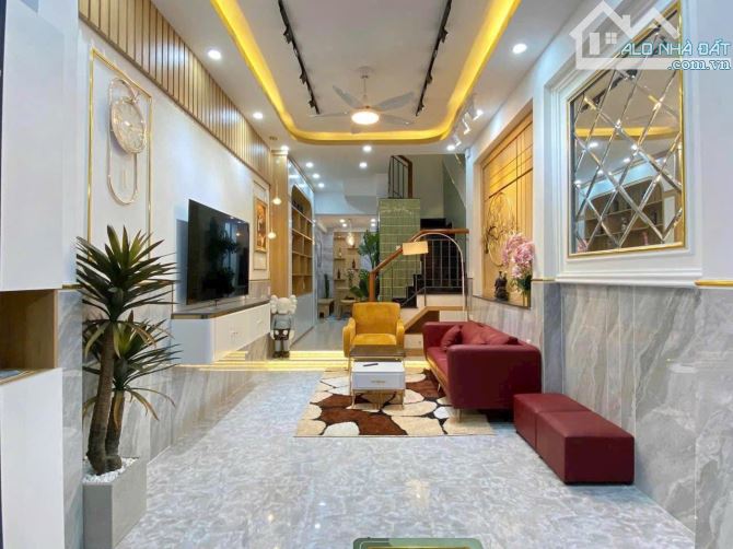 Cần bán gấp nhà 41m2 Yên Thế, P2, Tân Bình. Gần sân bay, giá 2 tỷ sổ riêng - 1