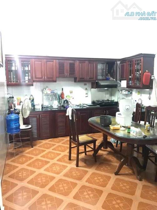 Ngõ 5m! Diện tích 67m2 4tầng - Chỉ 16tỷ5 - Nhà phố Hoàng Đạo Thành! - 1