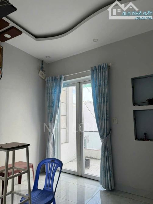 Bán nhà 3 tầng hẻm đường 2/4 Vĩnh Hoà, Nha Trang sổ hồng - 1