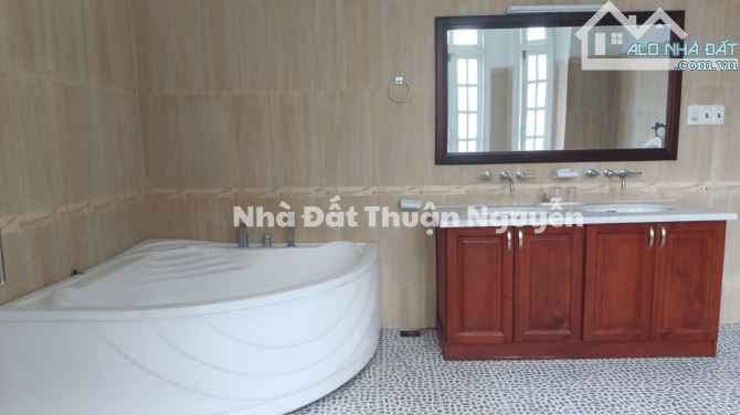 BIỆT THỰ PHÁP ĐẲNG CẤP TẠI KHU TRẦN NGỌC DIỆN, THẢO ĐIỀN, QUẬN 2 – GIÁ CỰC TỐT! - 1