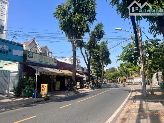 Cc Cần bán thửa đất 540m2 Mặt tiền đường Linh Trung  - Gần Metro - 1