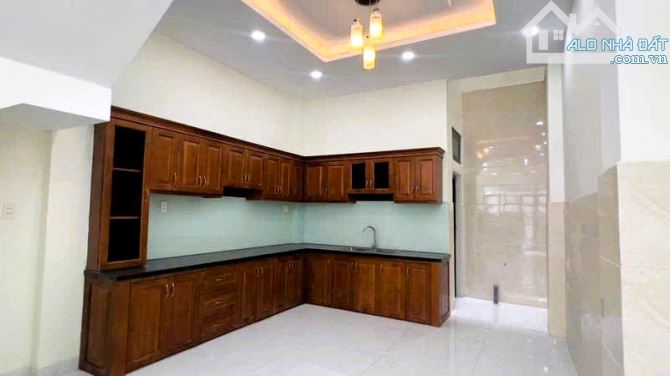 Bán nhà mới keng đối diện Vạn Phúc City, hẻm 5m, xe hơi vào tận nhà, 6,8 tỷ - 1