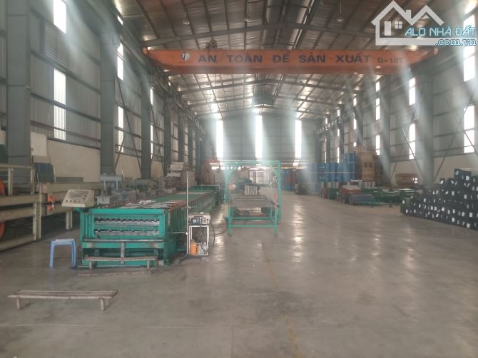 Bán mảnh đất mặt đường Tam Trinh DT 3000m2, MT 50m, Giá 180 tỷ - 2