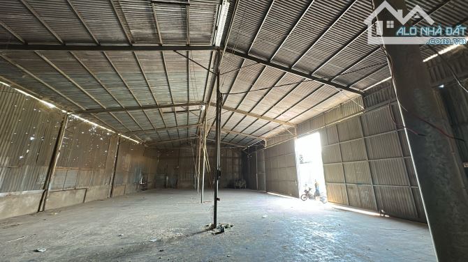 cho thuê xưởng phường tân hoà 600m2 đường xe tải 5tấn giá 10/tháng - 2