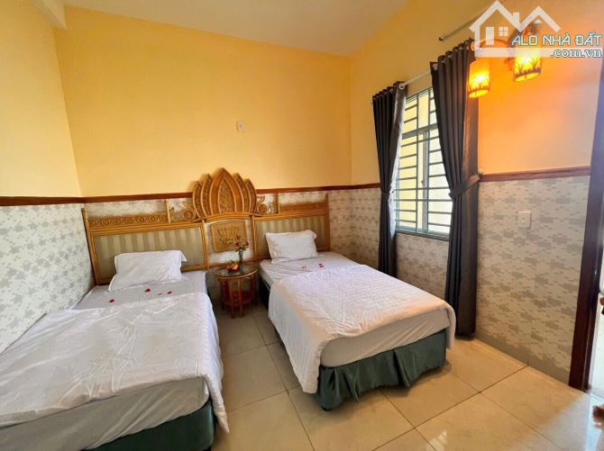 🔥 SÁT BIỂN 10M, HOMESTAY, DÒNG TIỀN, DT RỘNG, CHỦ BÁN NHANH - 2