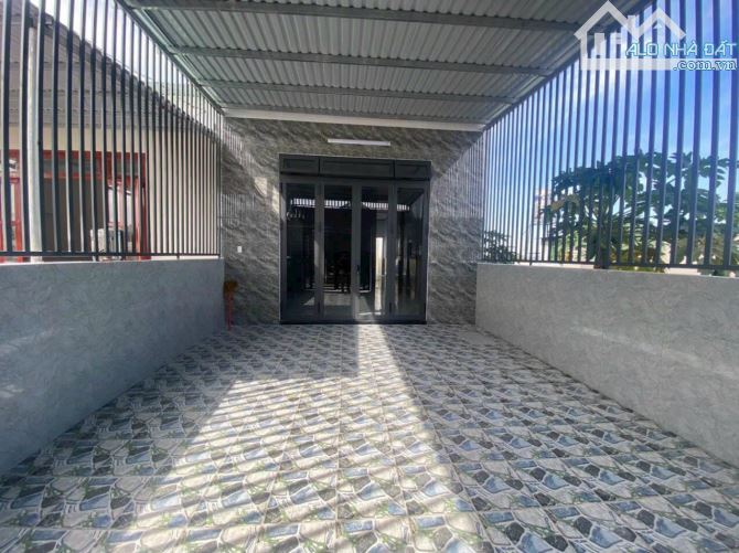 Bán gấp căn nhà cấp 4, 150m2, Mỹ Hạnh Nam, Đức Hòa, SHR, Giá 1 tỷ 250. - 2