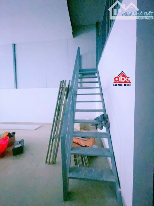 Bán nhà hơn 200m2 Gần Trường Cấp 3 Nguyễn Trãi Kp6 . P.Tân Biên GX Hà Nội . - 2