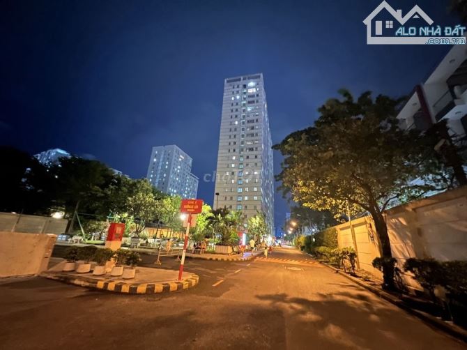 Cần cho thuê chung cư Lotus Garden 65m 2PN giá 8,5 triệu - 2