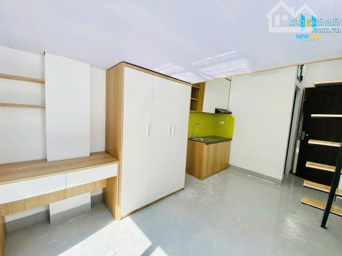 Cho Thuê CCMN ĐG Mậu Lương Hà Đông 25m2 Gác Xép Ban Công Full Nội Thất Thang Máy Ô Tô Đỗ - 2