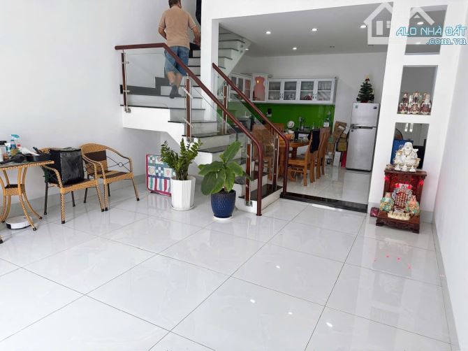 ĐT: 5*21 Nhà gác lững cần bán gấp thuộc phường Long Tâm, thành Phố Bà Rịa - 2