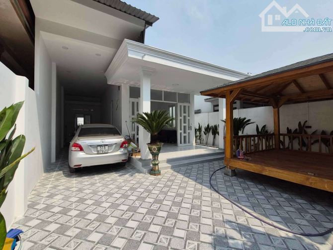 BÁN BIỆT THỰ🏘️SÂN VƯỜN 👉CHỈ HƠN 20TR/M2 👈 💸💸 hơn 6tỷ. 💥Hóc Môn, vị trí đắc địa tương - 2