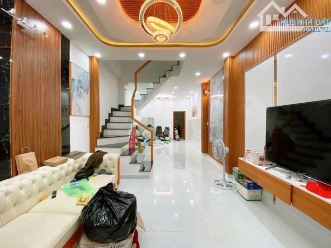 NHÀ ĐẸP 4 TẦNG - HXT NGUYỄN VĂN KHỐI - GẦN CHỢ THẠCH ĐÀ - FULL NỘI THẤT - 64M² NHỈNH 7 T.Ỷ - 2