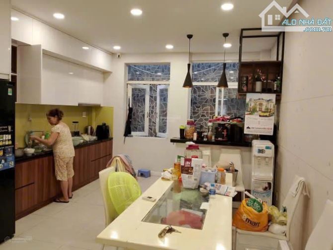Bán nhà cho thuê 35 tr/th Đường Trần Khánh Dư, Quận 1. Giá 5tỷ090/ 5,3x13m công chứng liền - 2