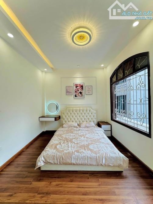Siêu Phẩm CẦU DIỄN  - GẦN  Ô Tô  - Ngõ Thông -  KINH DOANH , ở ngay, DT36m2.Chỉ 5 tỷ hơn - 3