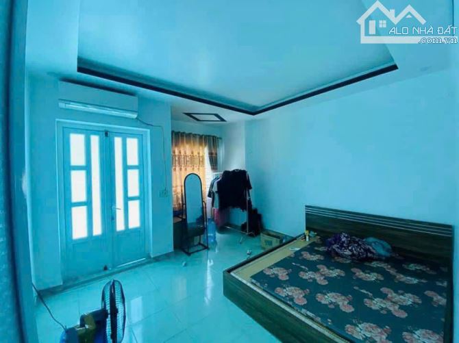 Nhà mặt đường Miếu Hai Xã - 66m2 - mt 4m - nở hậu - 4 tầng - sau giáp ngõ - giá 7,6 tỷ - 3