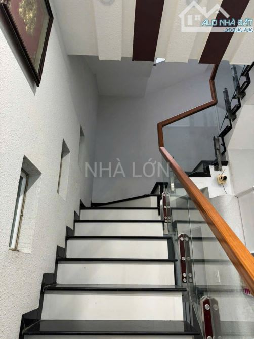 Bán nhà 3 tầng hẻm đường 2/4 Vĩnh Hoà, Nha Trang sổ hồng - 3