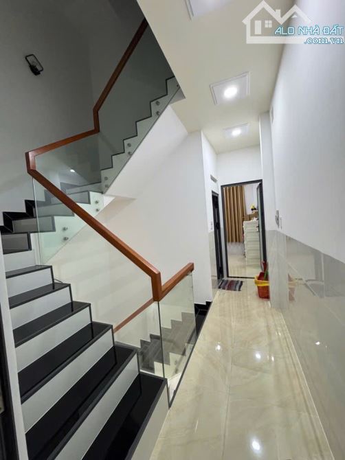 Bán nhà Hậu Giang, Phường 11, quận 6.  Diện tích: 3.5 * 16m. - 57m2- 4 Tầng. Giá 6.8 Tỷ TL - 3