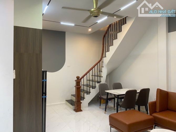 🏠🏠Nhà Ba Đình chủ bán gấp 5tầng 5,7tỷ ba gác phi vù vù - 3