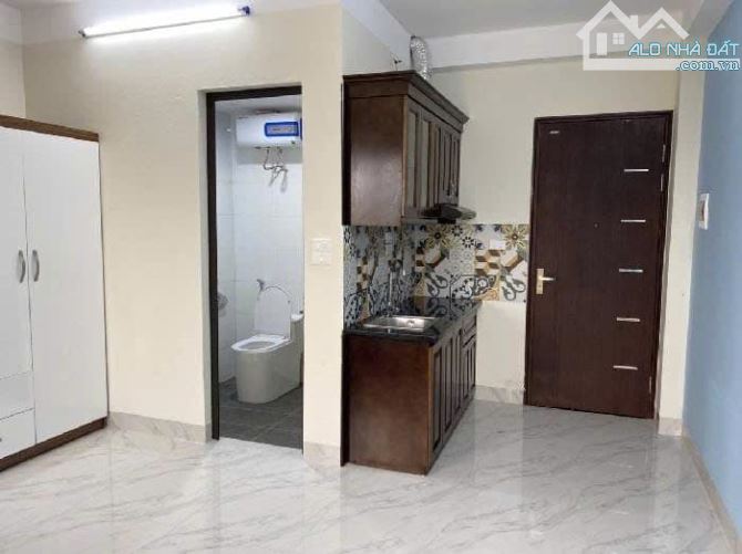 BÁN TÒA CHDV Ở ĐỖ NHUẬN GẦN CV HÒA BÌNH, 110m2*8T LÔ GÓC, 19P CHO THUÊ 110TR, GIÁ 22 TỶ - 4