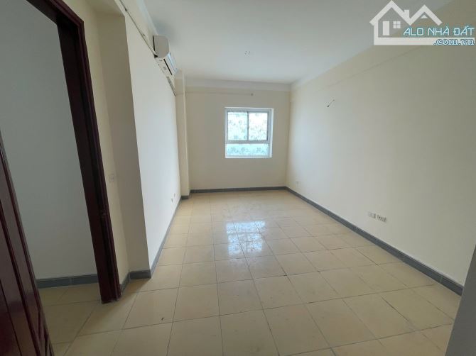 Cho thuê chung cư 310 Minh Khai 2pn đồ cơ bản giá tốt - 4