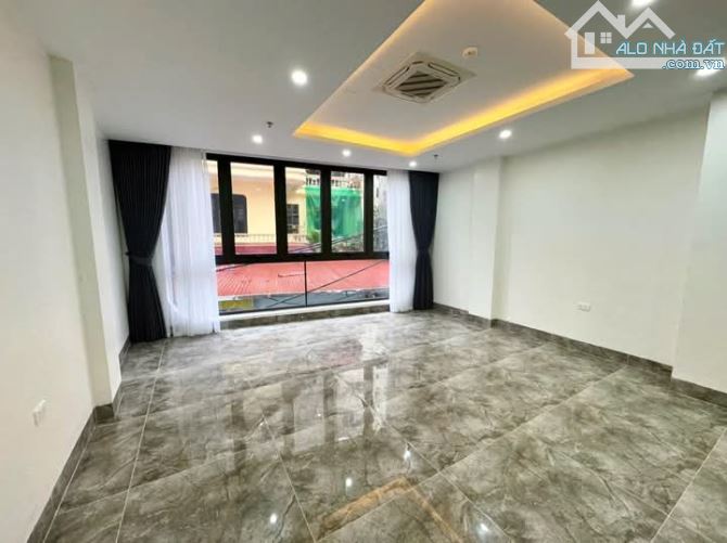 Ở + KD mọi loại hình! Bán nhà Xuân Thủy, thông, ôtô tránh, Gara ôtô, 64m2 7T MT 5.4m - 5