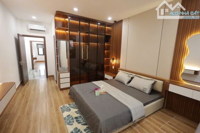 NHÀ SIÊU ĐẸP KHU VIP LẠC QUANG TRƯỜNG CHINH– FULL NỘI THẤT – 70M2- 5 TẦNG-NHỈNH 7 TỎI. - 5