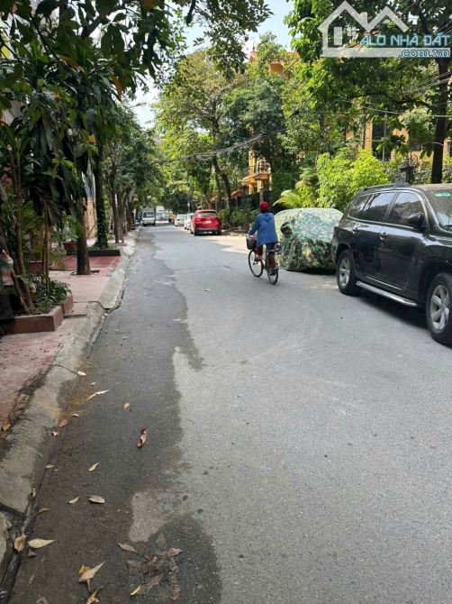 Cho Thuê CCMN ĐG Mậu Lương Hà Đông 25m2 Gác Xép Ban Công Full Nội Thất Thang Máy Ô Tô Đỗ - 7