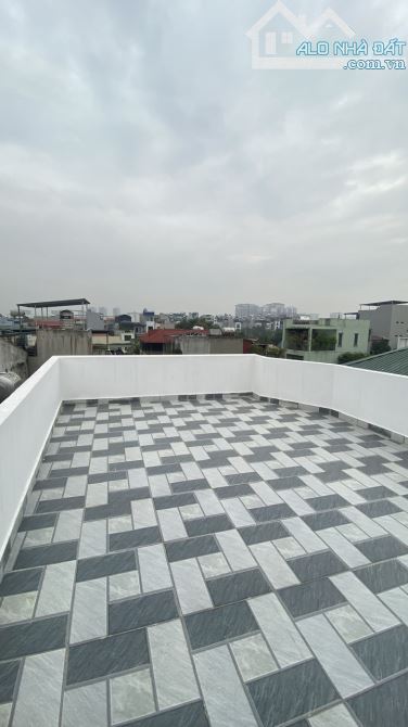 Việt Hưng, Long Biên cực hiếm, nhà 5 tầng x 42m2, MT 6m, Lô góc, 2 thoáng. Giá 5,8 tỷ - 7