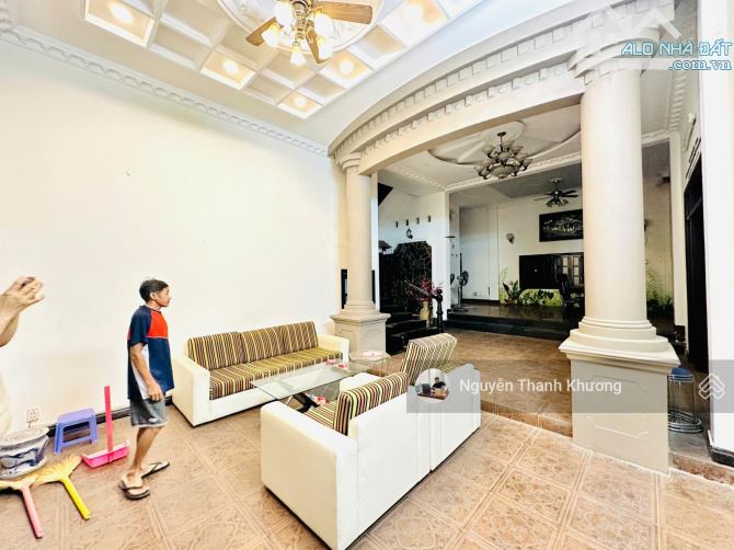 Cho thuê nhà BIỆT THỰ Nguyễn Oanh P17 GV ( 10*20m ) 1 Trệt 2 Lầu - Hẻm xe tải 15m 1 Sẹc - 7