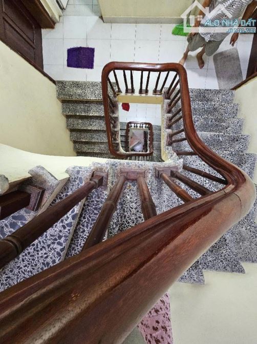 BÁN NHÀ 5 TẦNG 52M2, 6PN SIÊU ĐẸP , Ô TÔ, KD, NGUYỄN VĂN HUYÊN, CẦU GIẤY - 2