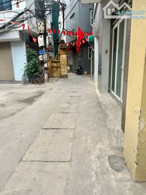 TÒA APARTMENT MỚI TINH- 40M RA MẶT HỒ TÂY-NGÕ Ô TÔ THÔNG- 8 TẦNG THANG MÁY-12 CĂN HỘ-77M2