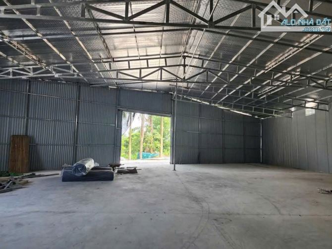 cho thuê kho nguyễn xiển thanh xuân,DT.600m2. 1200m2 kho cao 7m xe công vào kho