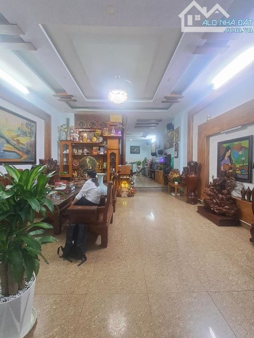 💥💥NHÀ BÁN 2 TẦNG ngang khủng, DT 110m² (5,7X19 ),đường Thạnh Lộc 15 Phường Thạnh Lộc ,Qu