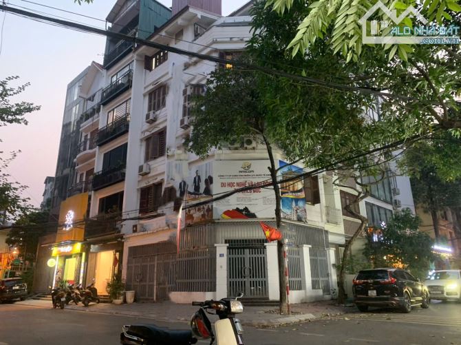 Bán gấp nhà phố Trung Kính đôi 48m2 _ 2 thoáng - vỉa hè 2 bên, kinh doanh, giá 17,8 tỷ.