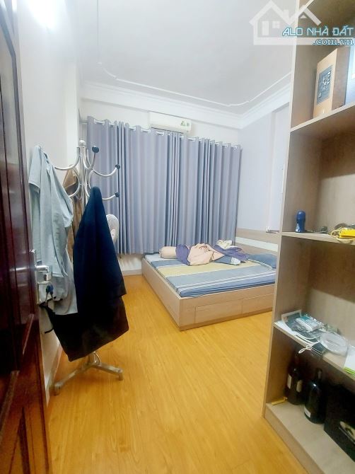 Bán Nhà Dịch Vọng Hậu, Cầu Giấy, Gần Xuân Thuỷ, Trần Thái Tông, Duy Tân. 40m2. Giá: 9,5 Tỷ