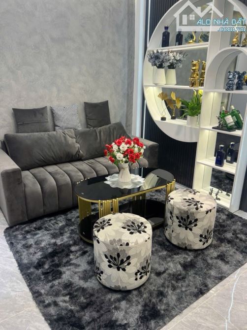 NHÀ MỚI NGUYỄN LÂM, SÁT KHU ẨM THỰC PHAN XÍCH LONG,NHỈNH 5 TỶ