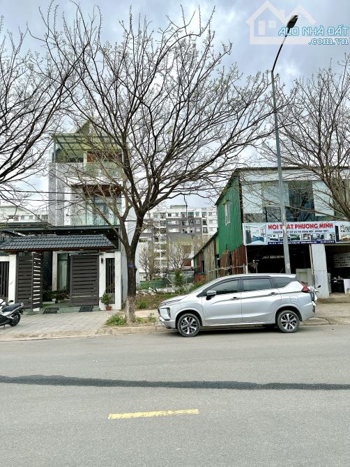 Bán đất 136,5m2 mặt tiền đường Hoàng Lanh, KQH Xuân Phú, bên cạnh Khu hành chính TP Huế