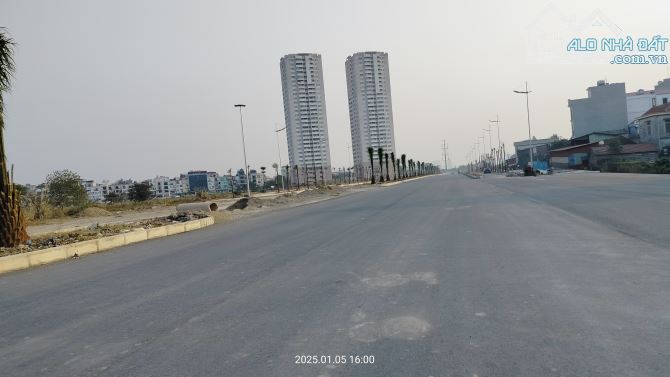 Bán gấp lô đất di ái di trạch phân lô ô tô vào đất 57m chỉ hơn 5 tỷ