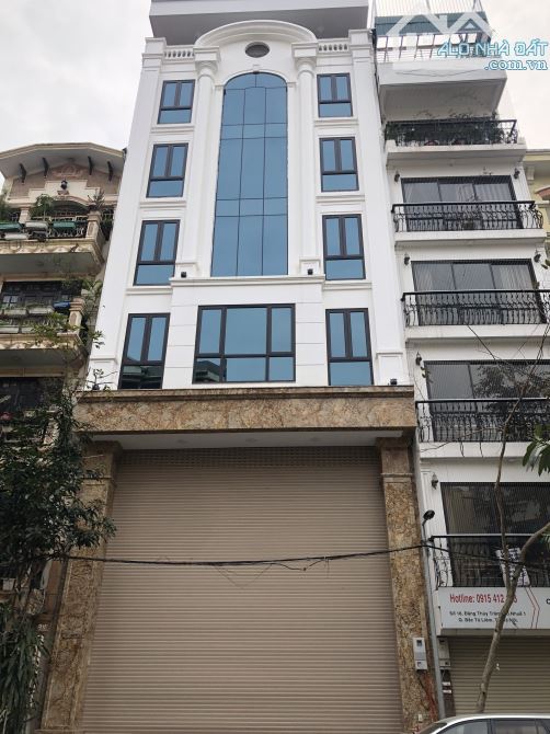 Cho thuê nhà phân lô tại Trung Kính .DT: 85 M * 7 tầng . MT: 6 M.Chia Phòng, Thang máy