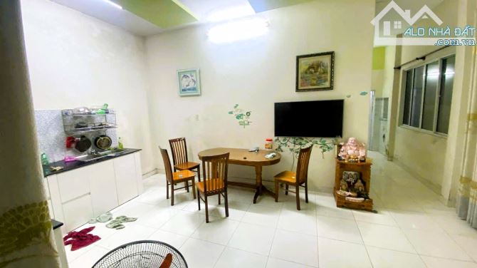 Cho thuê nhà nguyên căn 130m2 2pn đường 36 - Linh Đông