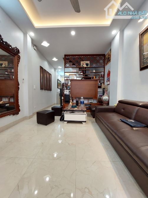 Cách mặt phố 30m! Bán nhà Vũ Tông Phan – Thanh Xuân, 47.4m2, 12tỷ có thương lượng!
