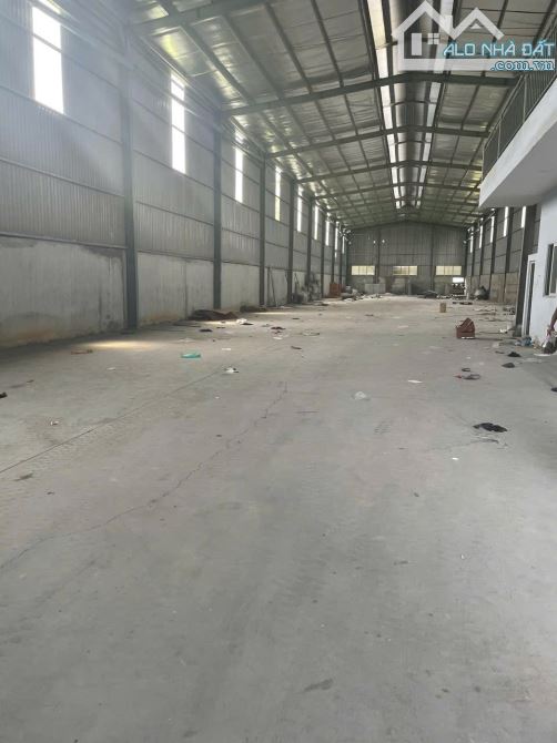 BÁN NHÀ XƯỞNG 1400m 20tỷ CÓ THU NHẬP SẴN