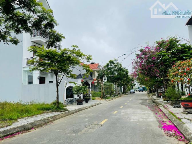 📌 BÁN ĐẤT KHỔ BIỆT THỰ - ĐÔNG NAM THUỶ AN 150m2 ngang 8m - 1